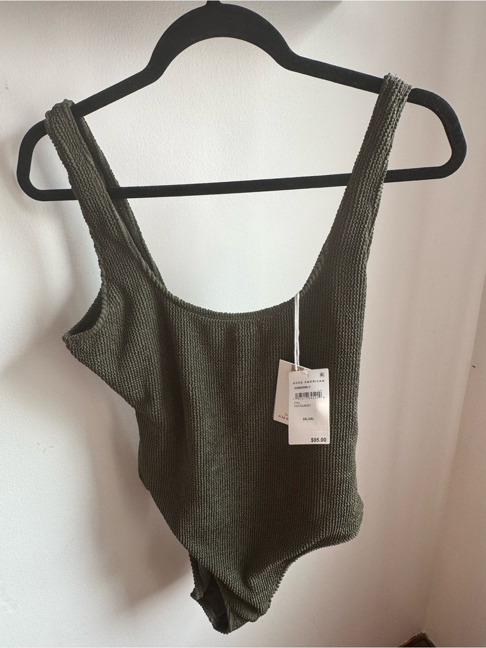 Good American Always Modern Tank One Piece in the shade Fatigue 2x/3x